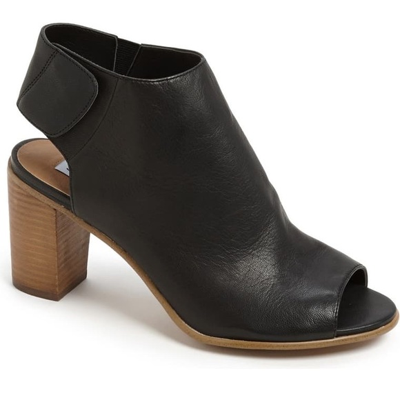 Steve Madden Shoes - Steve Madden leather booties